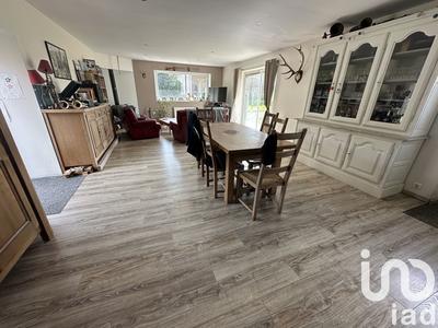 Maison - 142 m² - 7 pièces