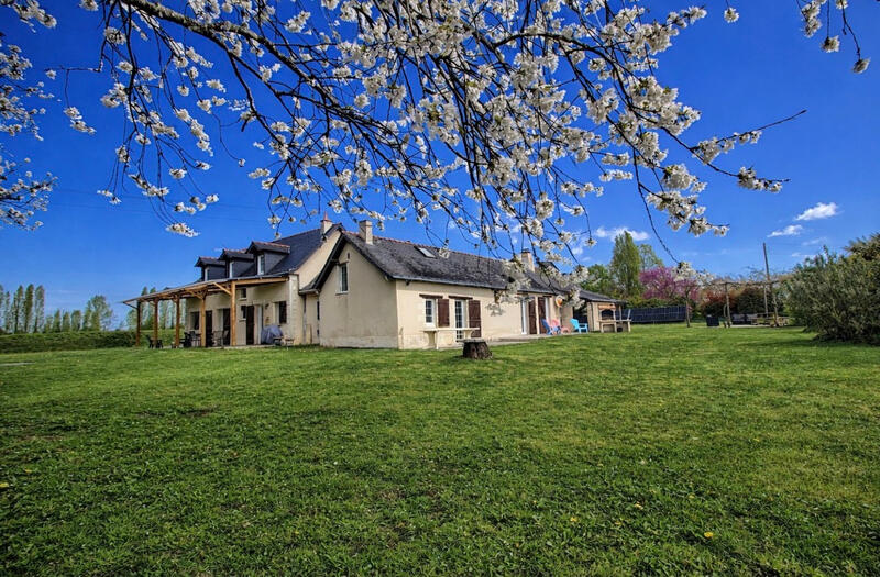 Maison - 185 m² - 7 pièces