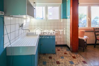 Maison - 200 m² - 15 pièces