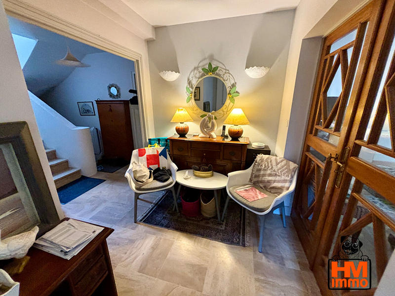 Maison - 195 m² - 9 pièces