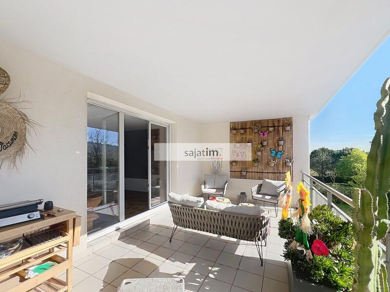 Appartement - 75 m² - 3 pièces