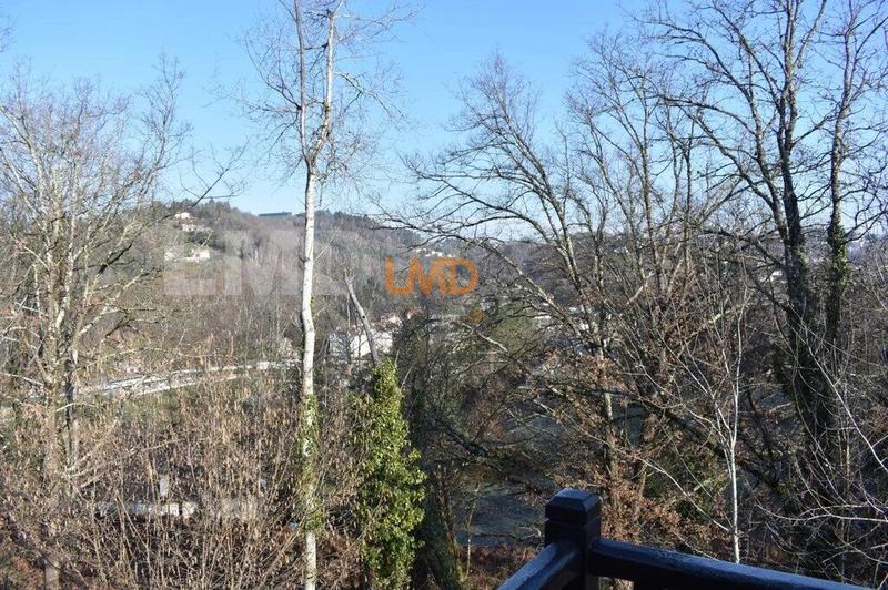 Maison - 105 m² - 10 pièces