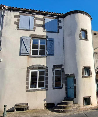 Appartement - 90 m² - 4 pièces