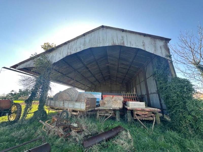 Terrain constructible - 1 355 m²