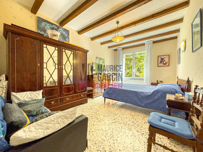 Maison - 184 m² - 5 pièces