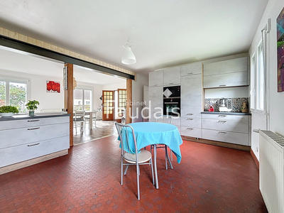 Maison - 191 m² - 6 pièces