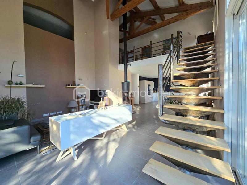 Maison - 182 m² - 4 pièces