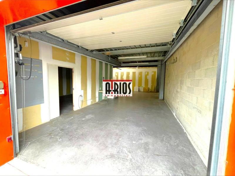 Local d'activité / Entrepôt - 290 m²