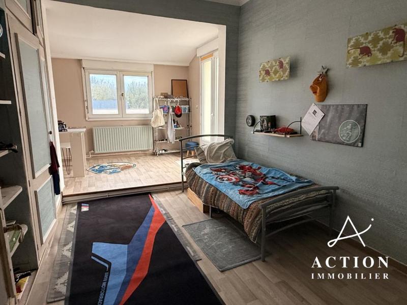 Maison - 200 m² - 5 pièces