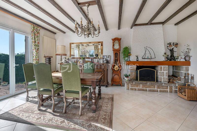 Maison - 155 m² - 7 pièces