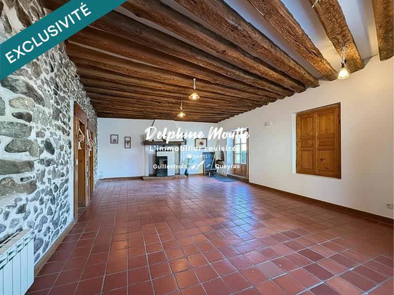 Maison - 196 m² - 5 pièces