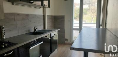 Appartement - 75 m² - 5 pièces