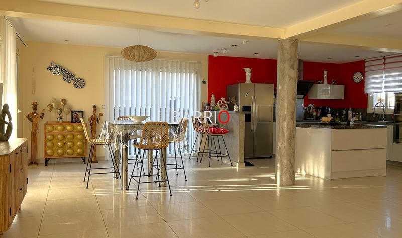 Maison - 134 m² - 5 pièces