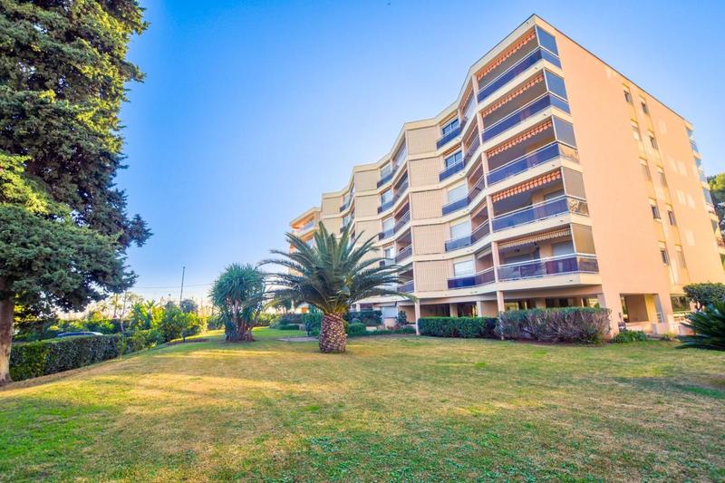 Studio - 32 m² - 1 pièce