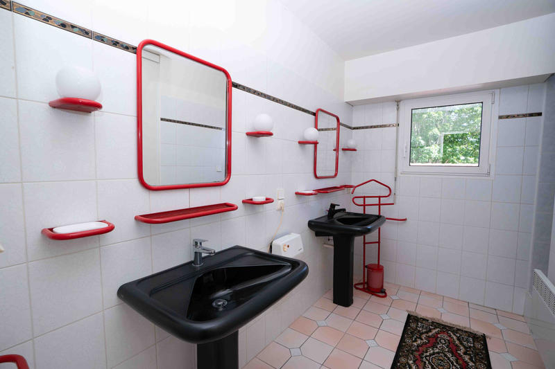 Maison - 243 m² - 6 pièces