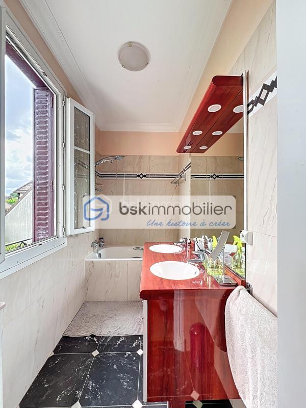 Maison de maîtres - 132 m² - 6 pièces