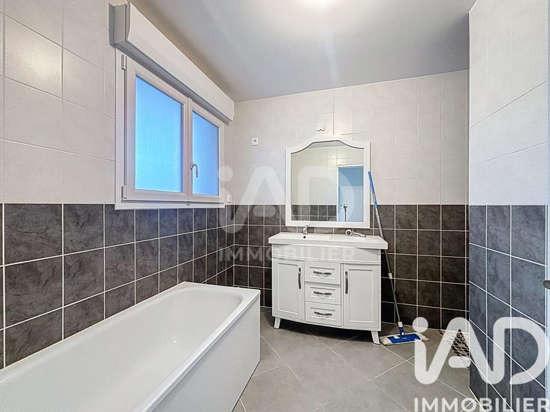 Maison - 91 m² - 4 pièces