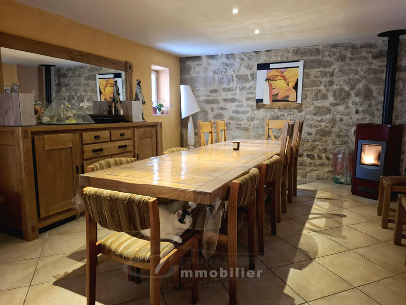Maison de village - 109 m² - 5 pièces