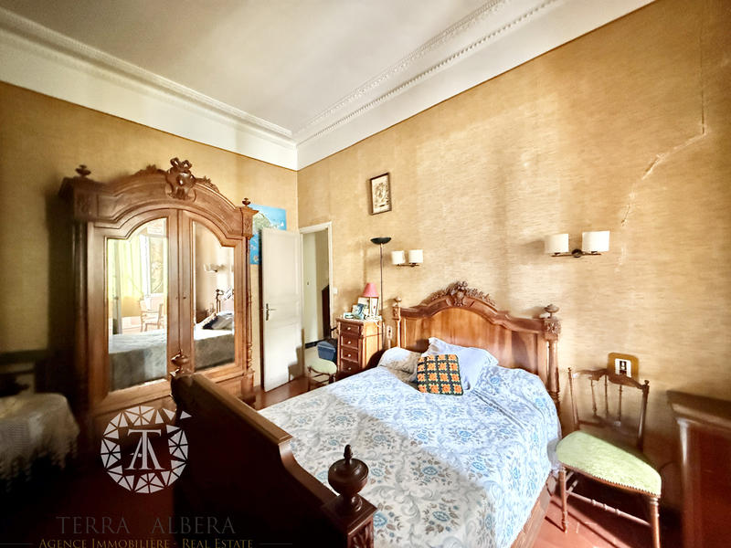 Maison de village - 240 m² - 7 pièces