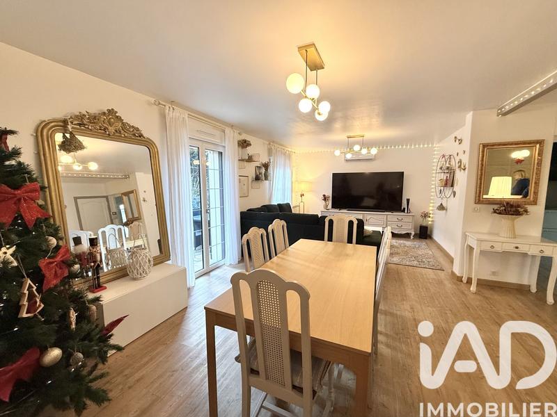 Maison - 182 m² - 7 pièces