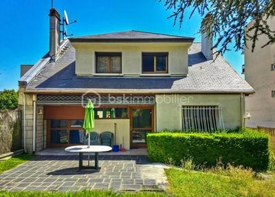 Maison d'architecte - 190 m² - 8 pièces