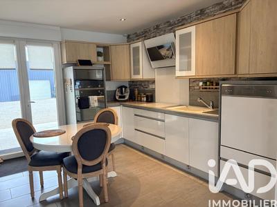 Maison - 163 m² - 6 pièces