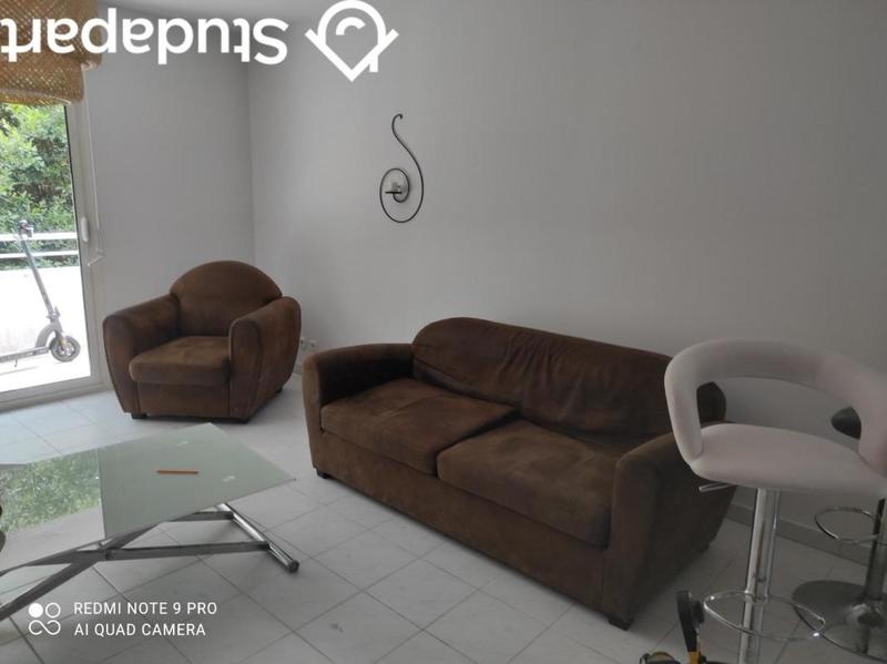 Chambre - 11 m² - 1 pièce