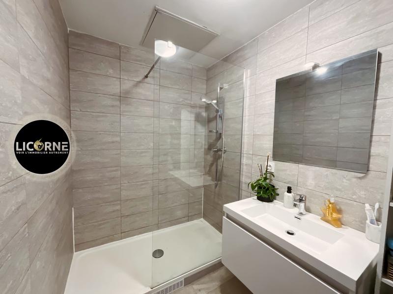 Appartement - 79 m² - 4 pièces