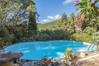 Maison - 143 m² - 5 pièces