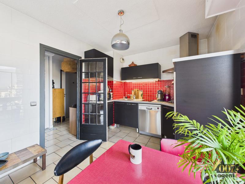 Appartement - 83 m² - 4 pièces