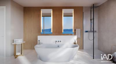 Maison - 385 m² - 6 pièces