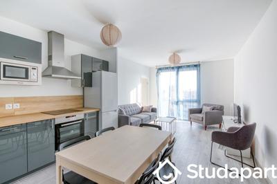 Chambre - 12 m² - 1 pièce