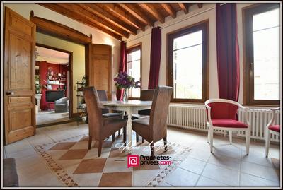 Maison - 260 m² - 12 pièces