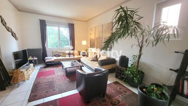 Maison - 157 m² - 7 pièces