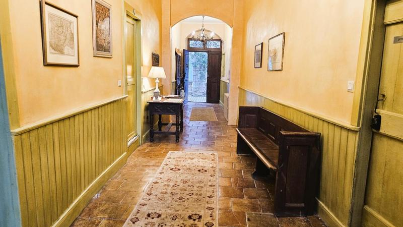 Maison - 580 m² - 16 pièces