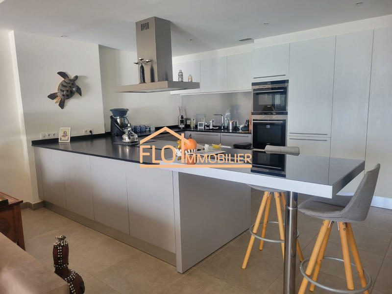 Appartement - 115 m² - 3 pièces