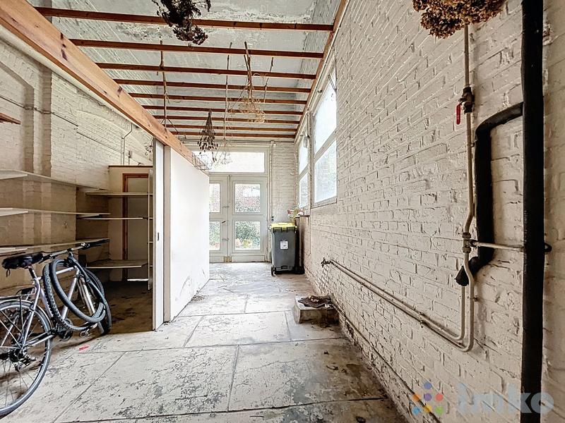 Maison ancienne - 573 m² - 16 pièces