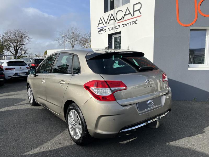 Citroën C4 1.6 HDi 92 Ch Finition Confort, Attelage *Distribution effectué pour la vente