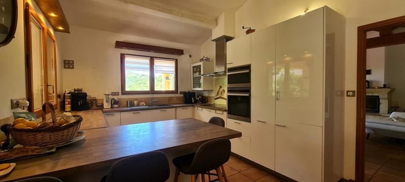 Maison - 144 m² - 5 pièces