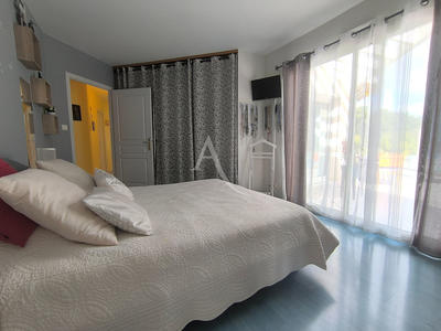 Maison - 157 m² - 6 pièces