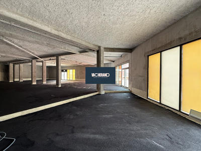 Local commercial - 435 m²