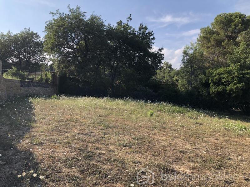 Terrain constructible - 5 450 m²