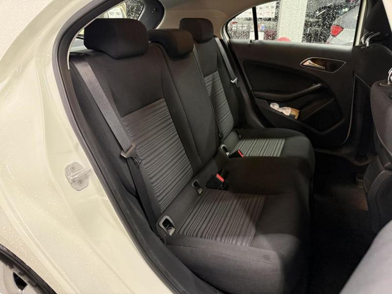 Mercedes Classe a 180 Cdi Fap Bv 7g-Dct - Berline Intuition Phase 1 / Garantie 12 Mois