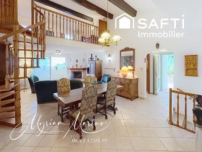 Maison - 140 m² - 6 pièces