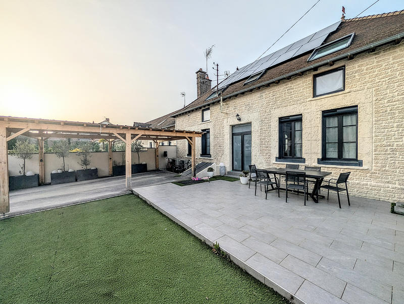 Maison - 125 m² - 6 pièces