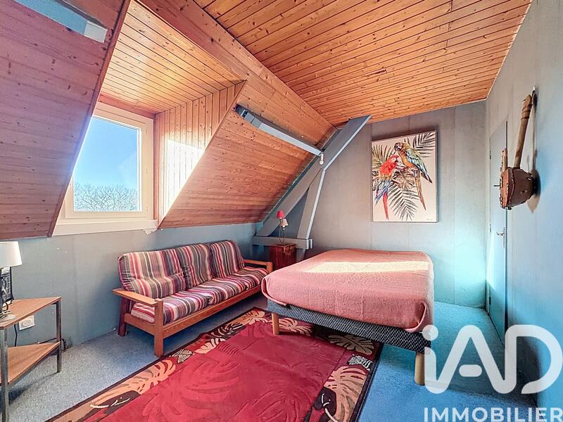 Maison - 213 m² - 7 pièces