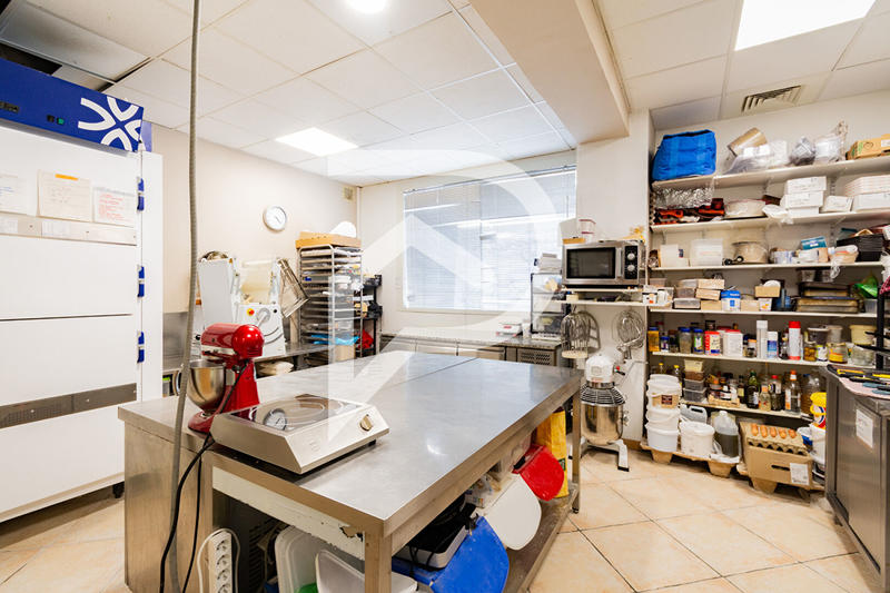 Fonds de commerce - 140 m²