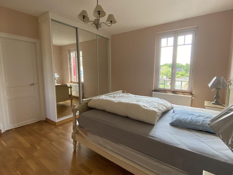 Maison de maîtres - 250 m² - 10 pièces