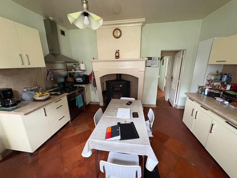 Maison - 90 m² - 5 pièces