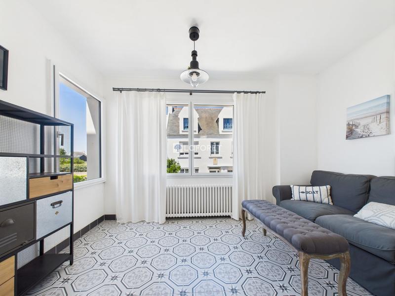 Maison - 180 m² - 8 pièces